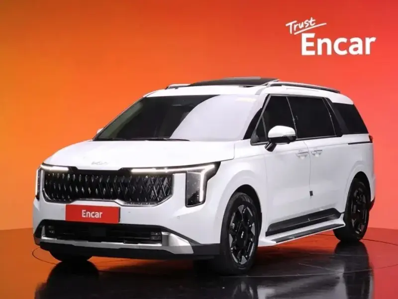 2024 Kia Carnival с пробегом 41 915 км