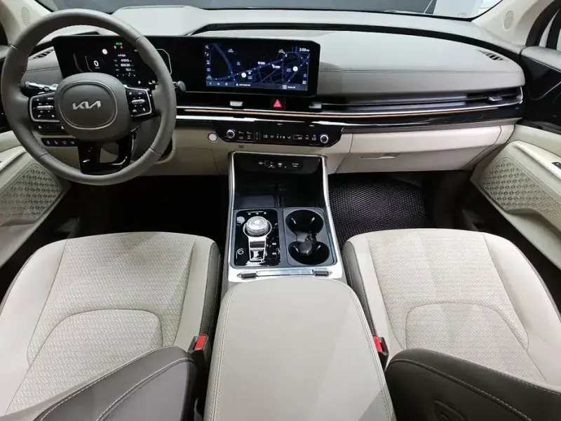 2024 Kia Carnival с пробегом 41 915 км