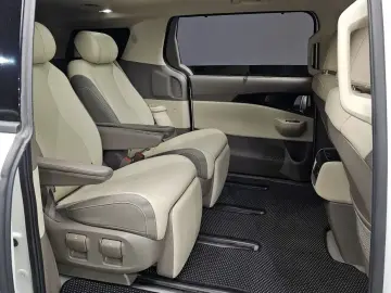 2024 Kia Carnival с пробегом 41 915 км