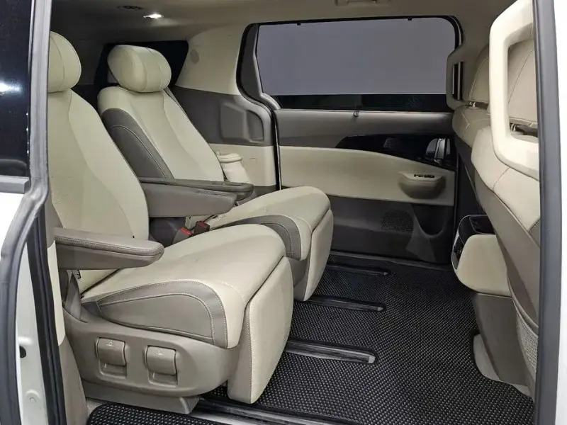 2024 Kia Carnival с пробегом 41 915 км