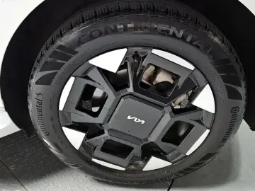 2024 Kia Carnival с пробегом 41 915 км