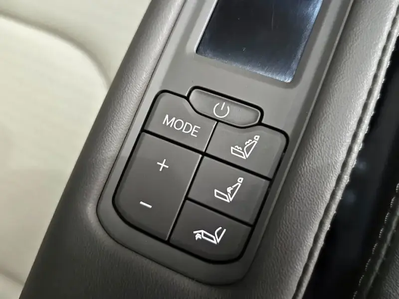 2024 Kia Carnival с пробегом 41 915 км