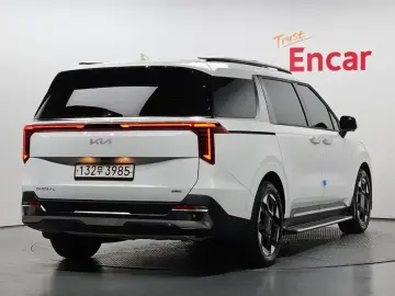 2024 Kia Carnival с пробегом 11 817 км