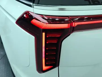 2024 Kia Carnival с пробегом 12 815 км