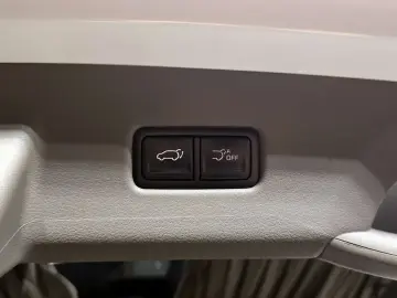 2024 Kia Carnival с пробегом 12 815 км