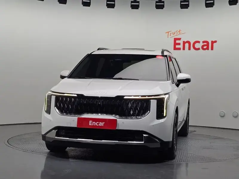 2024 Kia Carnival с пробегом 44 016 км