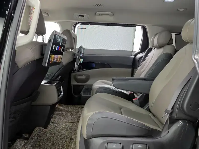 2024 Kia Carnival с пробегом 18 839 км