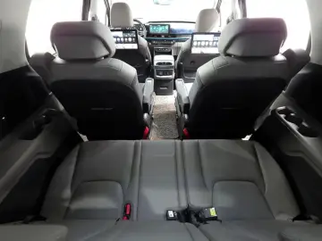 2024 Kia Carnival с пробегом 18 839 км
