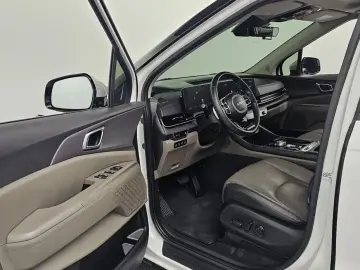 2024 Kia Carnival с пробегом 44 016 км