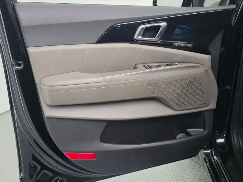 2024 Kia Carnival с пробегом 18 839 км