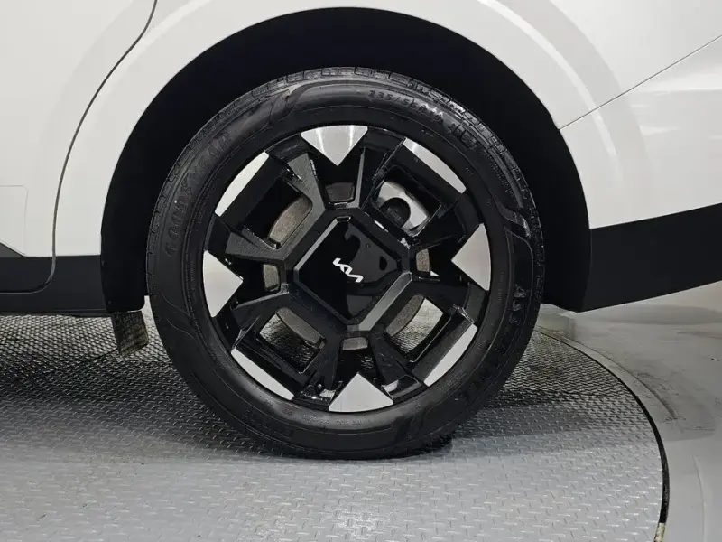 2024 Kia Carnival с пробегом 44 016 км