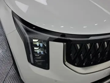 2024 Kia Carnival с пробегом 44 016 км