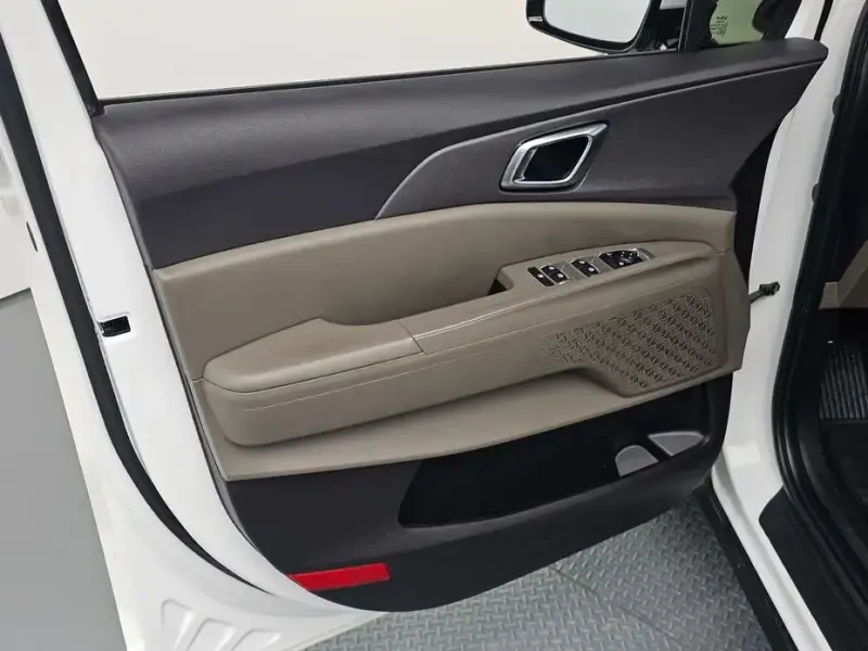 2024 Kia Carnival с пробегом 44 016 км