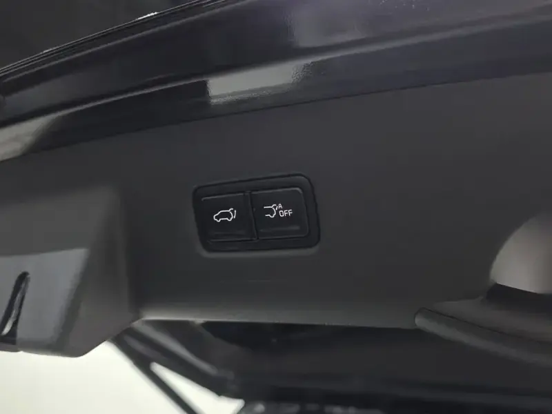 2024 Kia Carnival с пробегом 18 839 км