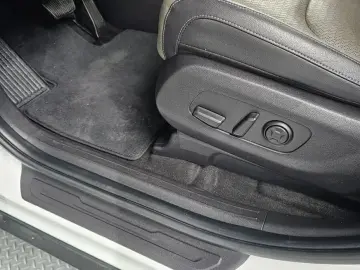 2024 Kia Carnival с пробегом 44 016 км