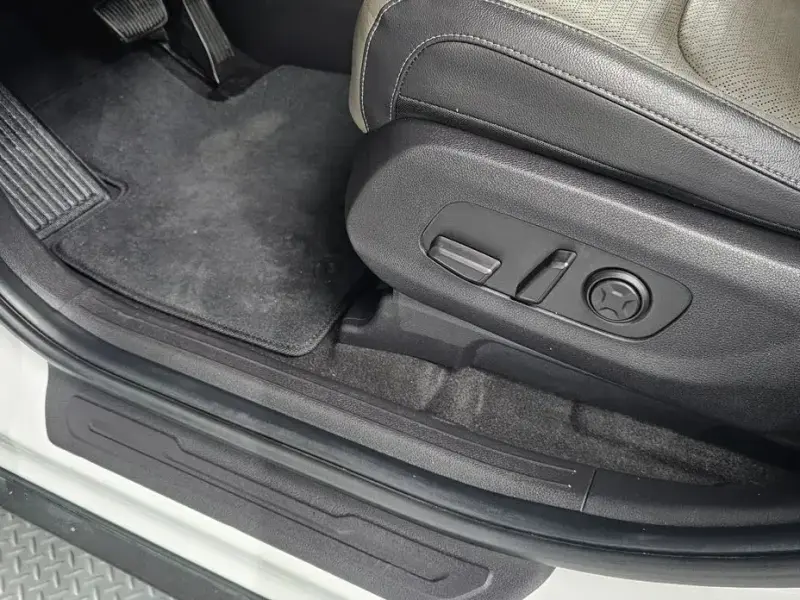 2024 Kia Carnival с пробегом 44 016 км