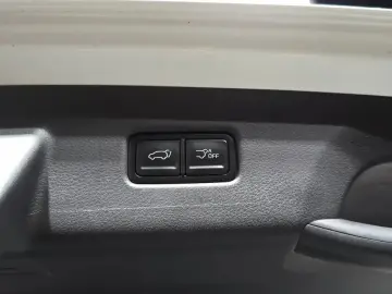 2025 Kia Carnival с пробегом 9 253 км