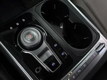 2024 Kia Carnival с пробегом 48 749 км