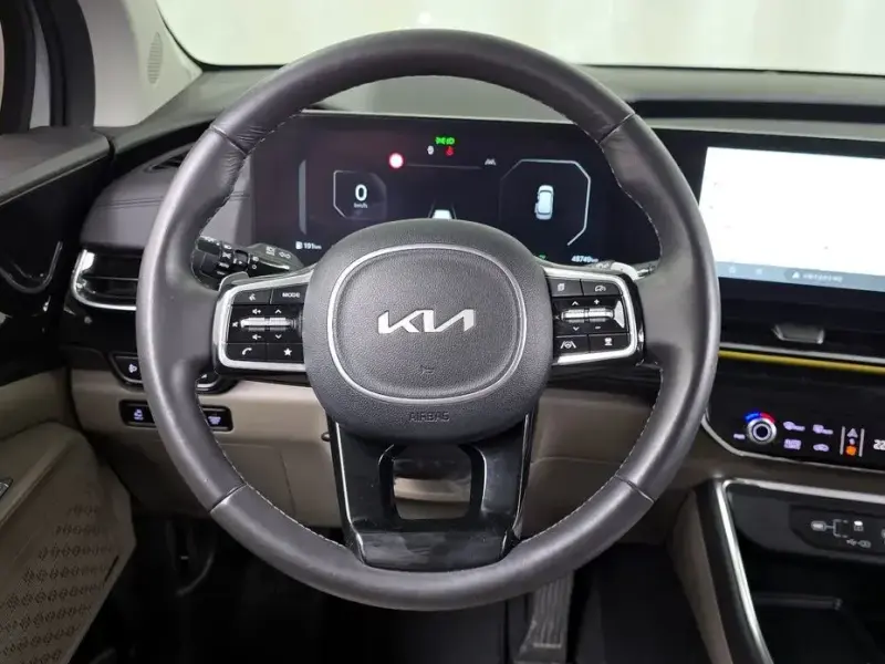 2024 Kia Carnival с пробегом 48 749 км