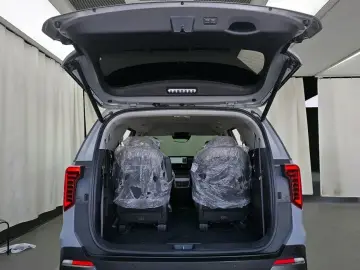 2024 Kia Carnival с пробегом 48 749 км