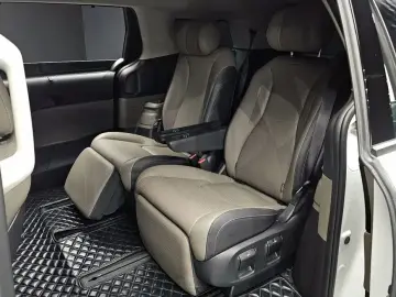 2024 Kia Carnival с пробегом 29 364 км