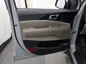 2024 Kia Carnival с пробегом 48 749 км