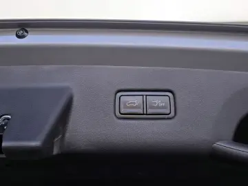 2024 Kia Carnival с пробегом 48 749 км