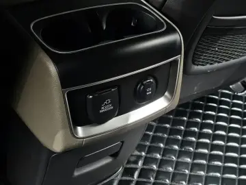 2024 Kia Carnival с пробегом 29 364 км