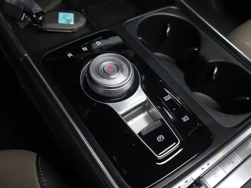 2024 Kia Carnival с пробегом 42 093 км