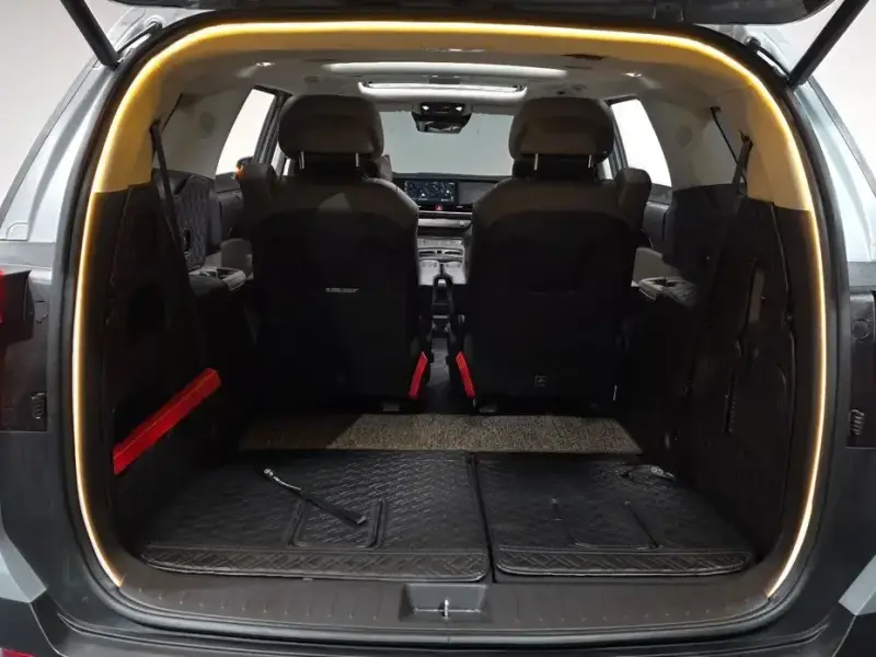 2024 Kia Carnival с пробегом 42 093 км
