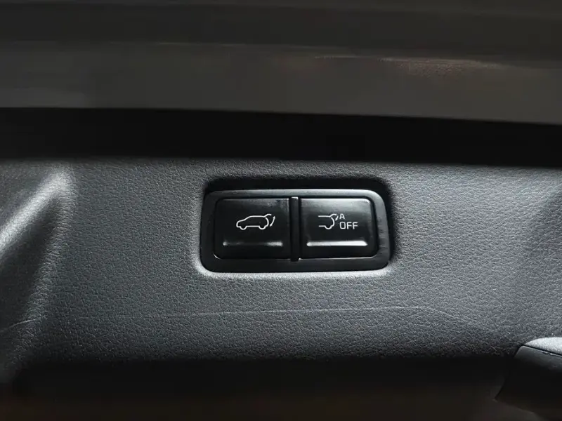 2024 Kia Carnival с пробегом 42 093 км