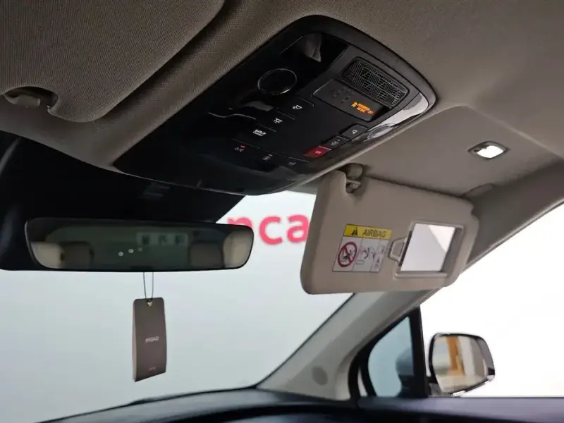 2025 Kia Carnival с пробегом 7 136 км