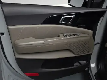 2024 Kia Carnival с пробегом 42 093 км