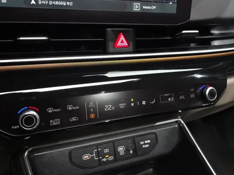 2024 Kia Carnival с пробегом 42 093 км