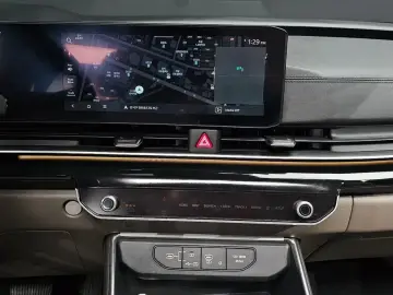 2024 Kia Carnival с пробегом 10 457 км