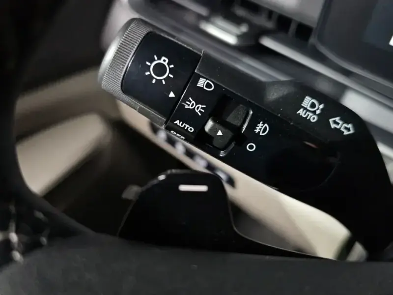 2025 Kia Carnival с пробегом 4 396 км