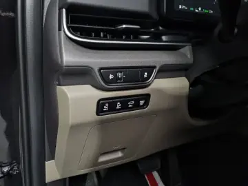2025 Kia Carnival с пробегом 4 396 км