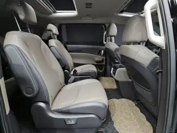 2024 Kia Carnival с пробегом 41 517 км