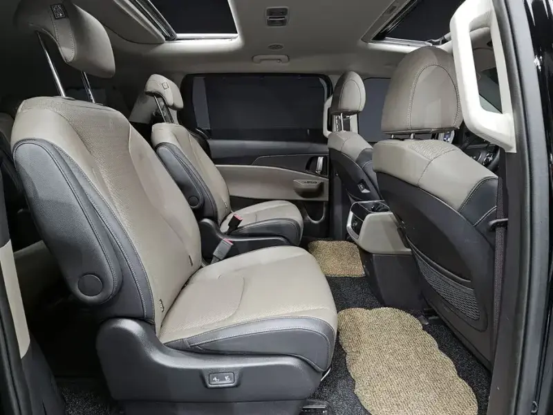 2024 Kia Carnival с пробегом 41 517 км