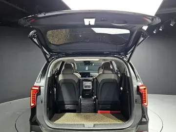 2024 Kia Carnival с пробегом 41 517 км
