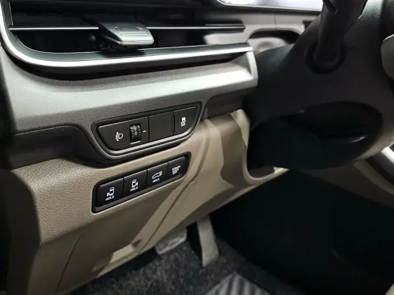 2024 Kia Carnival с пробегом 41 517 км