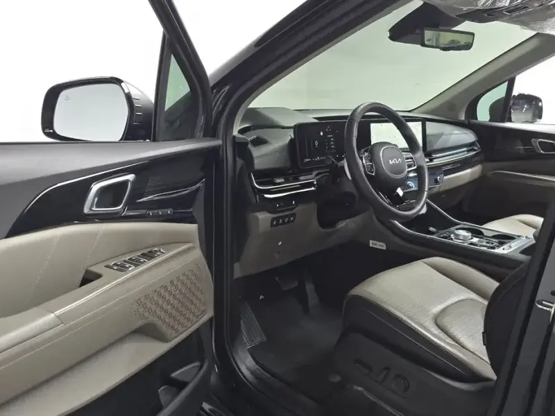 2024 Kia Carnival с пробегом 45 518 км