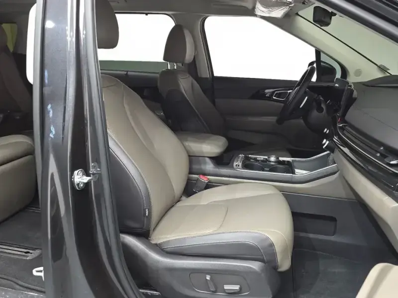 2024 Kia Carnival с пробегом 45 518 км