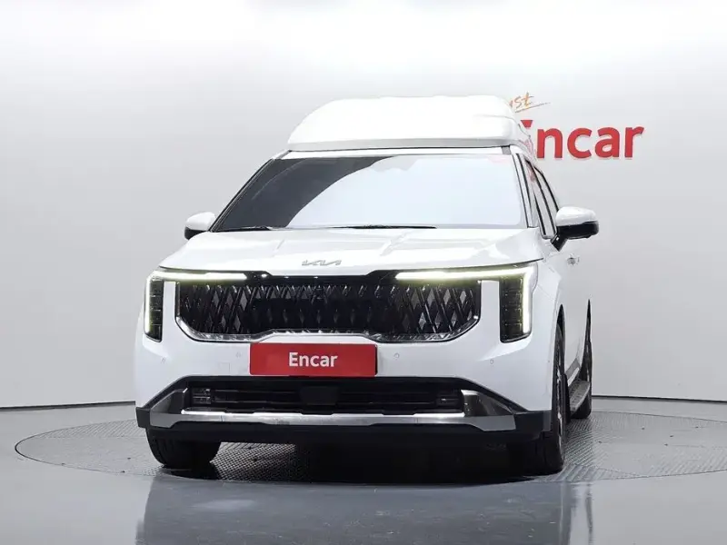 2024 Kia Carnival с пробегом 3 512 км