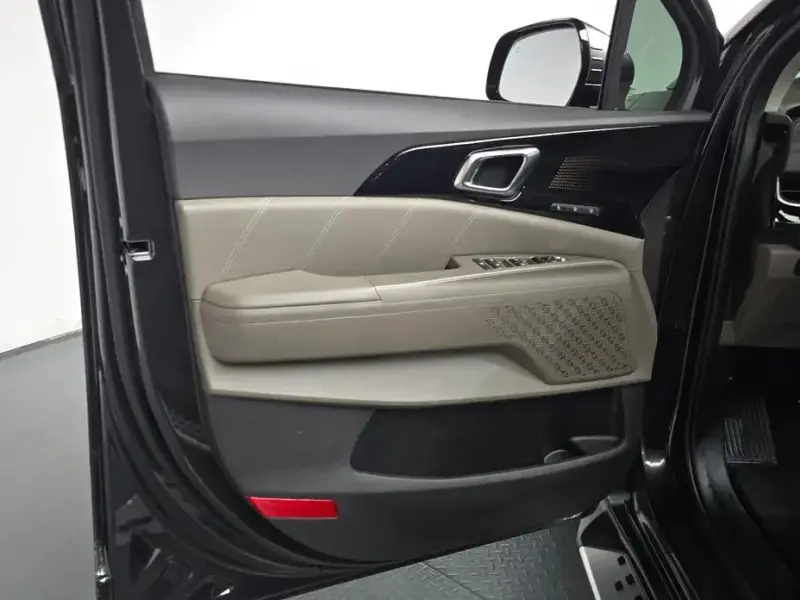 2024 Kia Carnival с пробегом 45 518 км