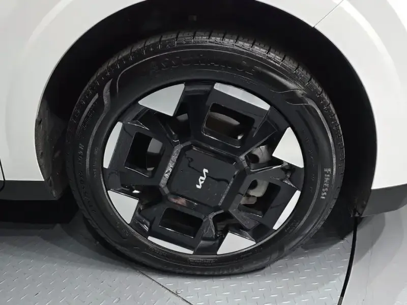 2024 Kia Carnival с пробегом 36 571 км