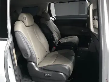 2024 Kia Carnival с пробегом 36 571 км