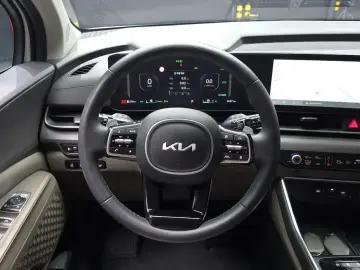 2024 Kia Carnival с пробегом 36 571 км