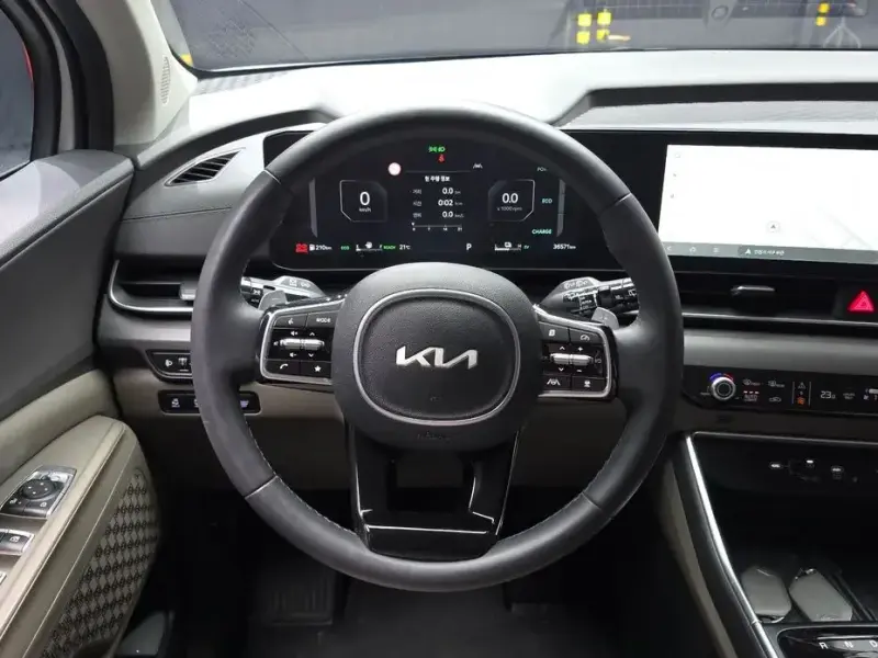 2024 Kia Carnival с пробегом 36 571 км