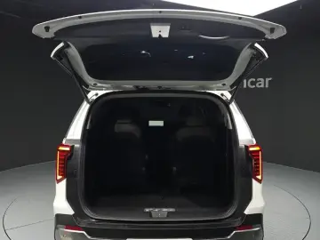 2024 Kia Carnival с пробегом 36 571 км